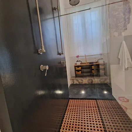 Holiday home Capri Kronos Design - 2 King Beds, With Gym, & Jacuzzi