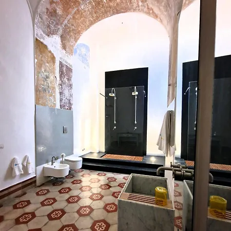 Holiday home Capri Kronos Design - 2 King Beds, With Gym, & Jacuzzi *