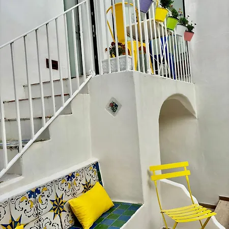 Holiday home Capri Kronos Design - 2 King Beds, With Gym, & Jacuzzi